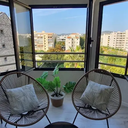 Beautiful Design Next To The Sea Apartment *